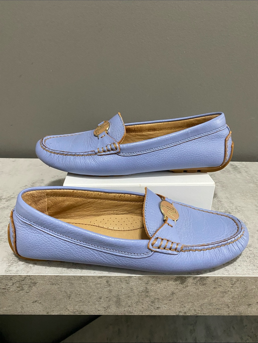 Ralph Lauren Carley Liight Blue Pebbled Leather Loafers with Gold RL Medallion - Picture 3 of 14